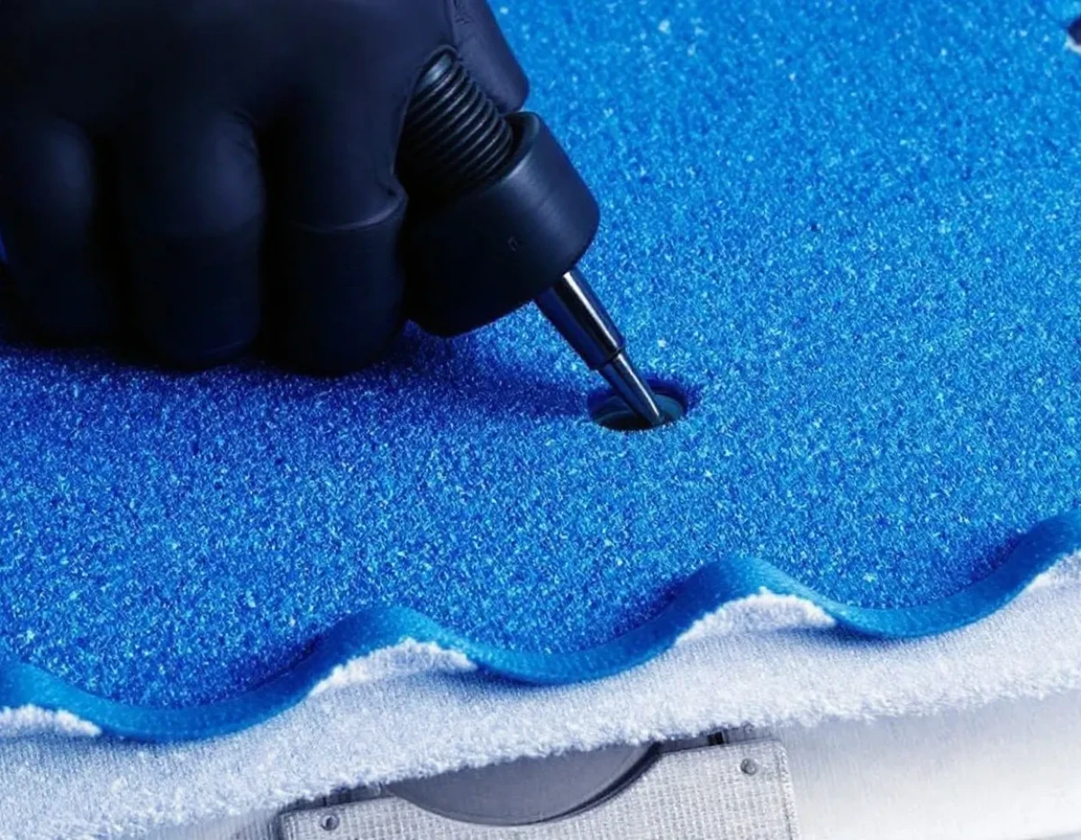 Comment Installer une Borne Tactile Extérieure : Guide des Prérequis Techniques